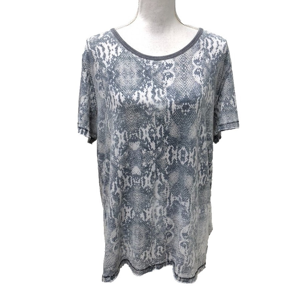 Free People Tourist Snake Print Tee Shirt Womens Medium Gray Crew Neck Comfort